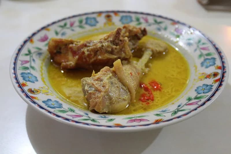 Resep Opor Ayam Tradisional Lezat & Mudah Dibuat